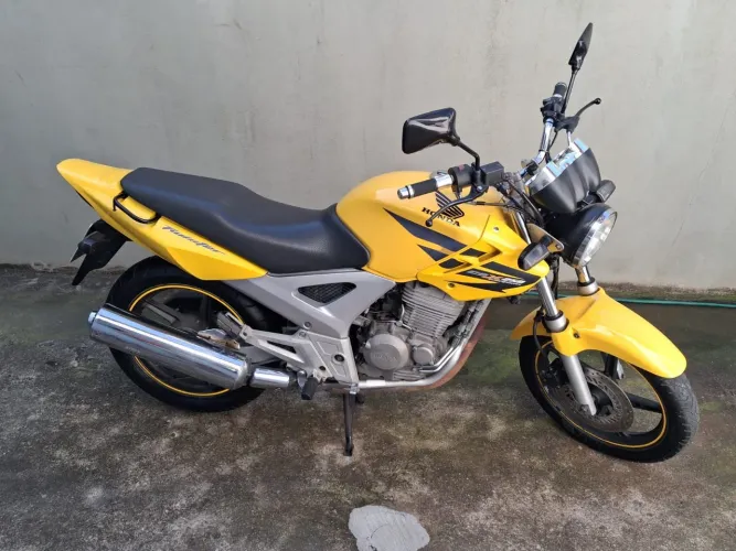 Vendo Moto Twister CBX 250