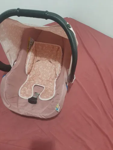 Vendo bebê conforto tutti baby 