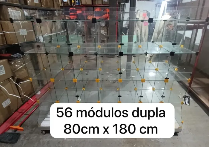 Balcão Vitrine Expositor Para Loja com rodízio 2m