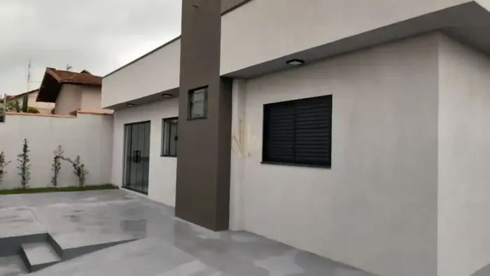Casa Nova com 3 dormitórios sendo 1 suíte à Venda na Vila São João Mogi Guaçu