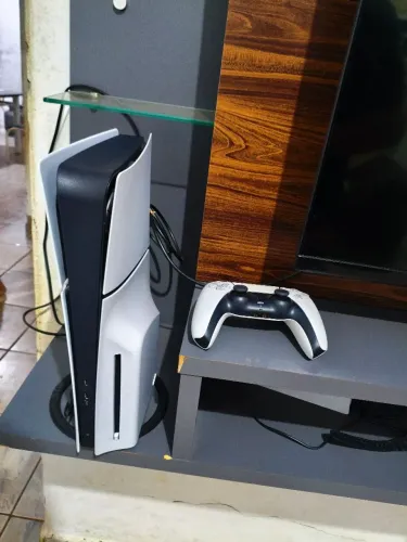 Vendo PlayStation 5 slim com disco