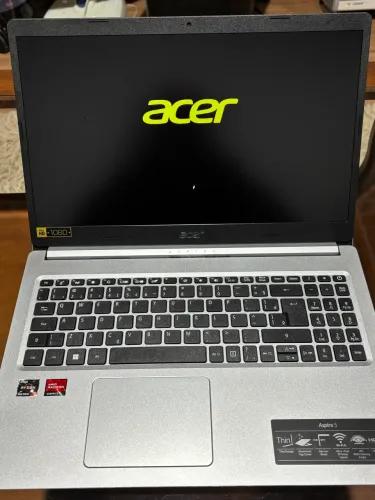 Notebook Acer Aspire 5.