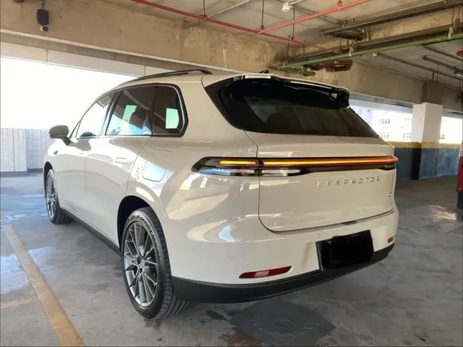 Leapmotor C10 REEV (Híbrido) 2026
