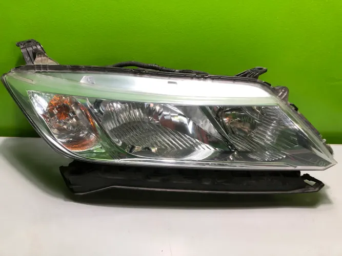 Farol dianteiro direito Honda City 2015 a 2020