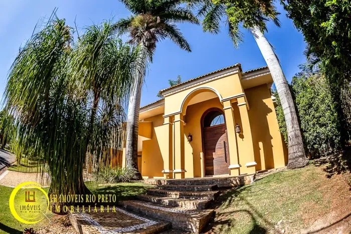 CASA EM CONDOMÍNIO FECHADO - LOCAÇÃO