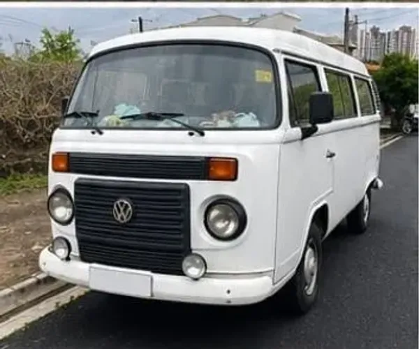 Volkswagen Kombi Standard 1.4 MI Total Flex 8V 2011