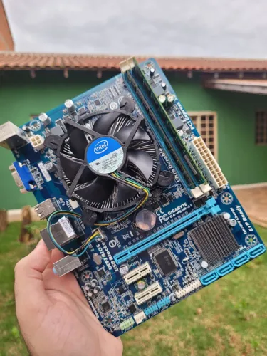 Cooler Box Intel Original E97379-001 LGA 1155 / 1150 / 1151 / 1156 / 1200 4 Pinos PWM