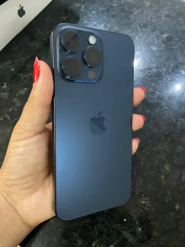 Vendo iPhone 15 pro max 512 g