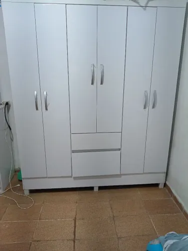 Vendo Guarda Roupa
