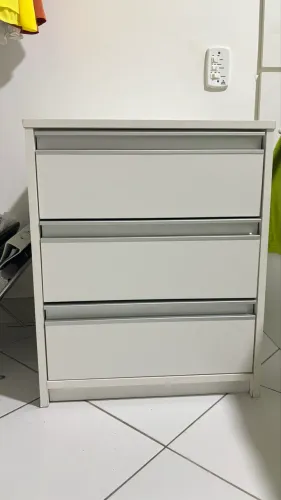 cômoda pequena / gaveteiro organizador de MDF branco com 3 gavetas
