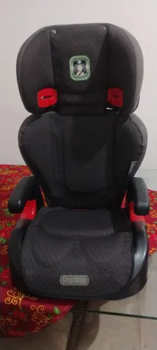 Cadeirinha pra carro peg perego