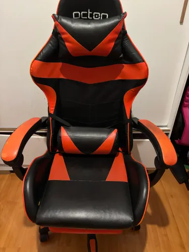 Cadeira e mesa gamer