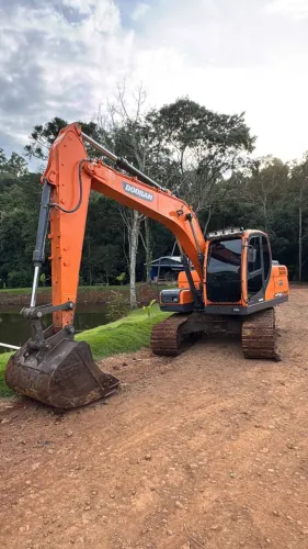 Escavadeira Hidraulica Dossan DX140LC ano 2020 com 10.500 horas