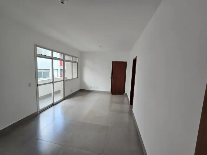 Imóvel para venda possui 90 metros quadrados com 3 quartos em Buritis - Belo Horizonte - M