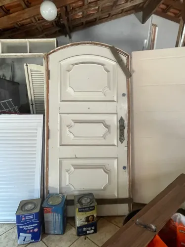 Porta maciça blindada 