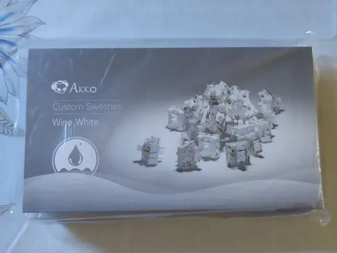 2x Kit Com 45 Unidades Switch Para Teclado Mecânico Akko Linear Wine White Lubed - (NOVOS)