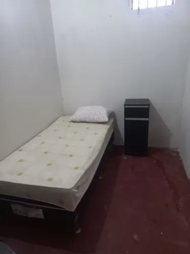Alugo quartos