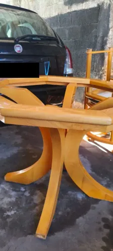 Mesa de 4 cadeiras