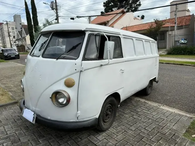 Volkswagen Kombi Standard/ Luxo/ Serie Prata 1976