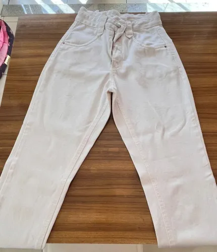 Calça Jeans branca - TAM 36