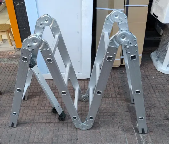 Escada Multifuncional Articulada NOVA 