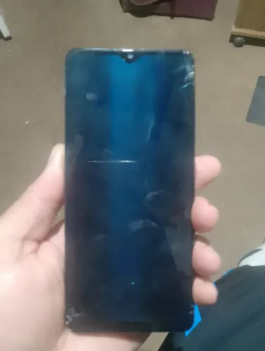 Celular A32 com tela quebrada ( precisa ser trocada ) 