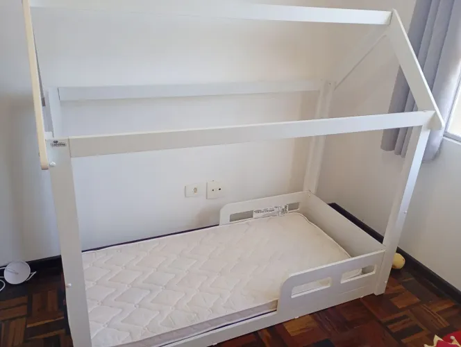 Cama Casinha Montessoriana Infantil + Colchão (novo)