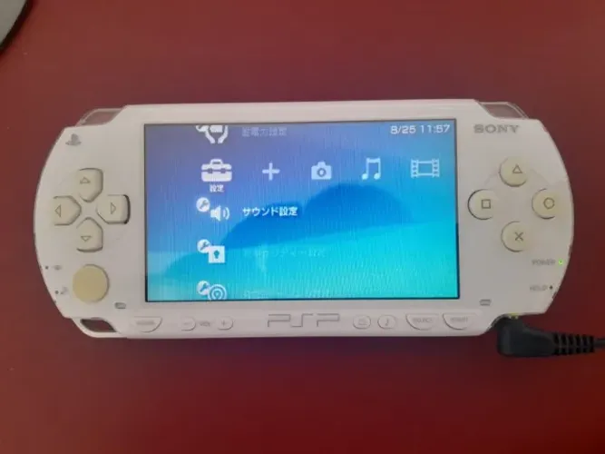 PSP 1000 BRANCO CERAMICA VERSÃO JAPONESA ORIGINAL