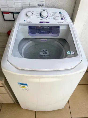 Máquina de lavar Eletrolux 8,5kg (entrego)