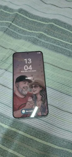 S24+, 256gb sem detalhes e fone bluetoothbuds 2 pro..