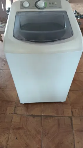 Vendo máquina de 8kg cônsul