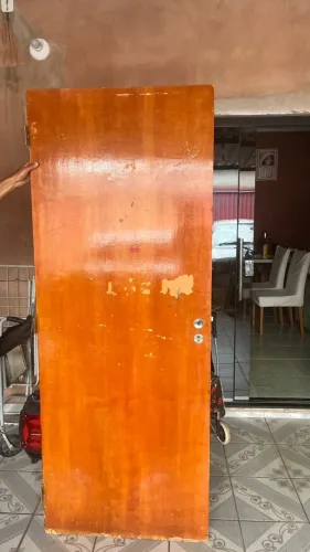 Porta de Madeira Maciça 2,10x0,80 Revestimento Premium c/ Maçaneta