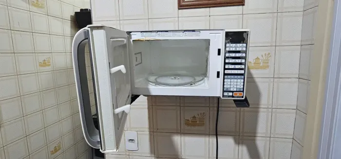 Micro-ondas Midea espelhado - Funcionando perfeitamente