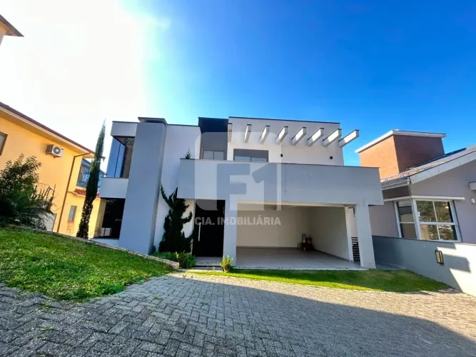 Casa alto padrão 5 quartos semi mobiliada Trindade