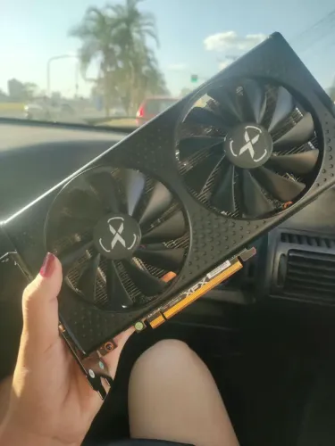 Placa de vídeo RX 6650XT - Semi novo