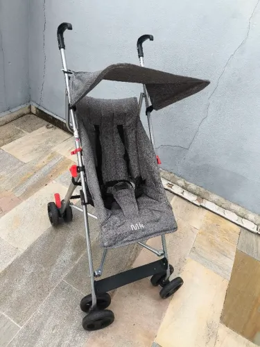 Carrinho de bebê unissex