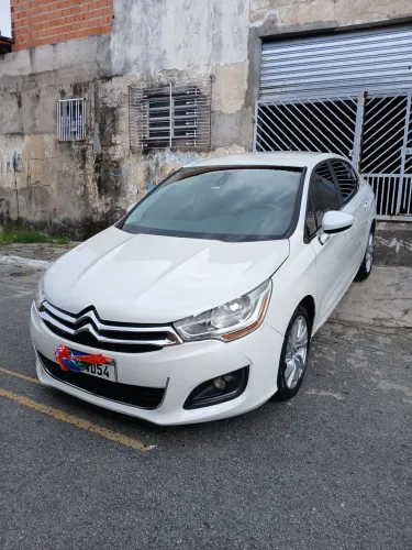 Citroen C4 Lounge Tendance 2.0 Flex 4P Aut. 2016