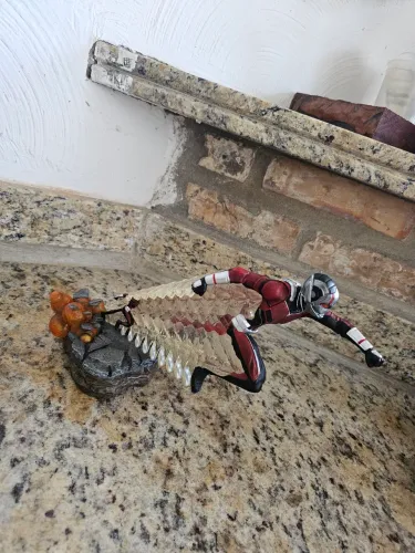 HOMEM FORMIGA - IRON STUDIOS - SEM CAIXA