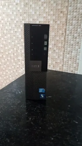 Vendo CPU DELL com processador Intel I5 novíssima .