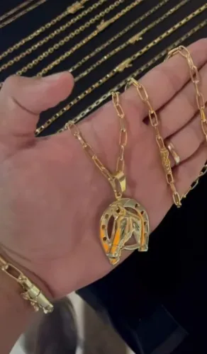 Conjunto corrente e pingente Banho 24k + verniz antialérgico para maior durabilidade