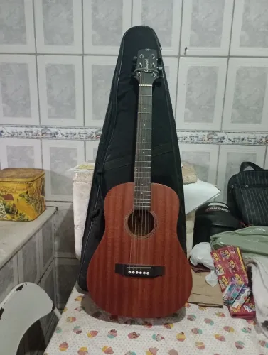 Violão baby Gianini semi novo 