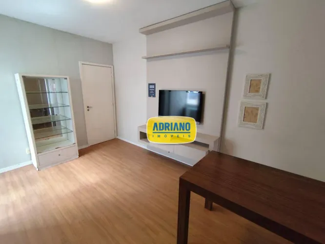Apartamento com 2 dormitórios para alugar, 53 m² por R$ 3.130,51/mês - Capoeiras - Florian