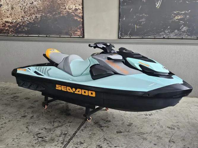 JET SKI SEA DOO WAKE 170 ANO 2024