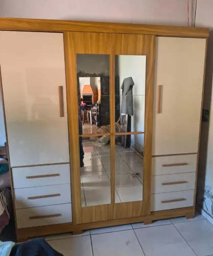GUARDA ROUPAS NOVO