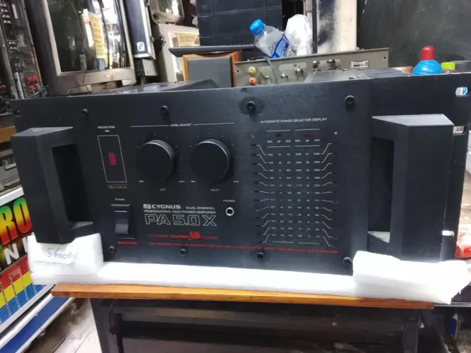Amplificador cygnus PA 5.0 muito novo, raríssimo