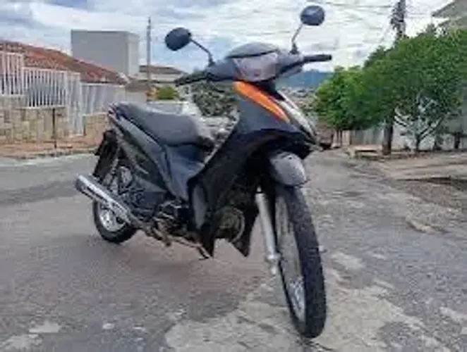 Biz ÉS 100 2013