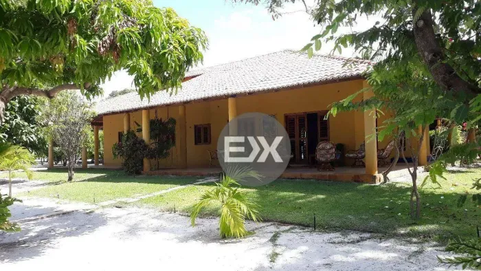Sítio na Praia Canto Verde, 9981 m² por R$ 890.000 - Beberibe/CE