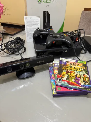 XBOX 360 com Kinet desbloqueado