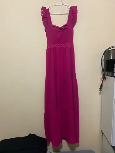 Vestido Longo Magenta / Fúcsia com Babados e Lastex