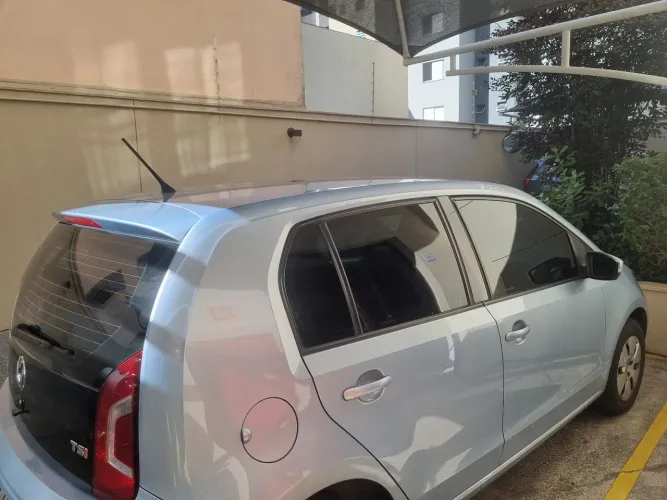 Volkswagen Up! Move 1.0 TSI Total Flex 12V 5P 2016